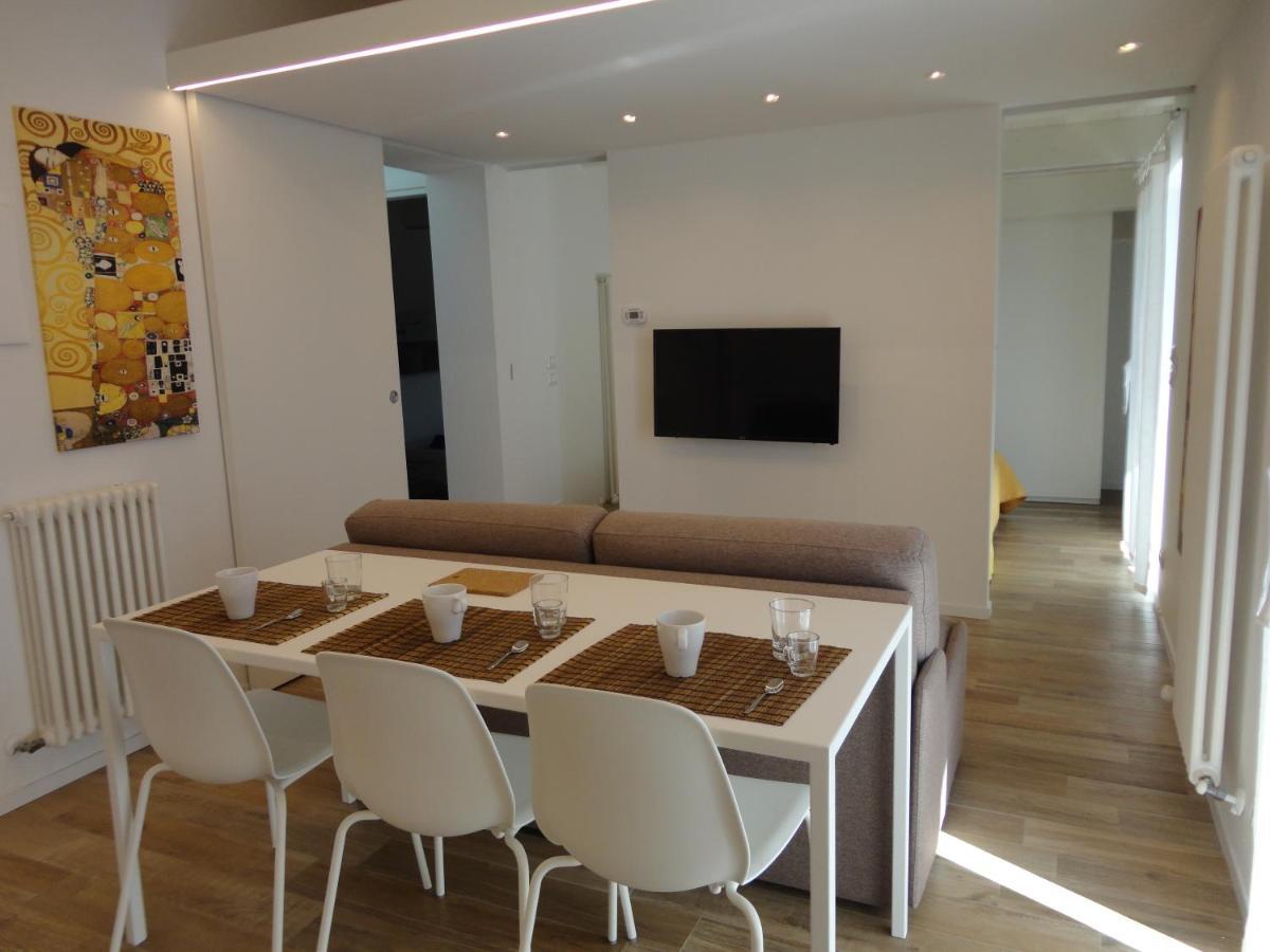 Casa Klimt Vicinissima Al Mare Parcheggio Privato Gratuito Se Disponibile Apartman Pescara Kültér fotó