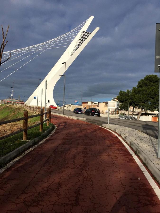 Casa Klimt Vicinissima Al Mare Parcheggio Privato Gratuito Se Disponibile Apartman Pescara Kültér fotó